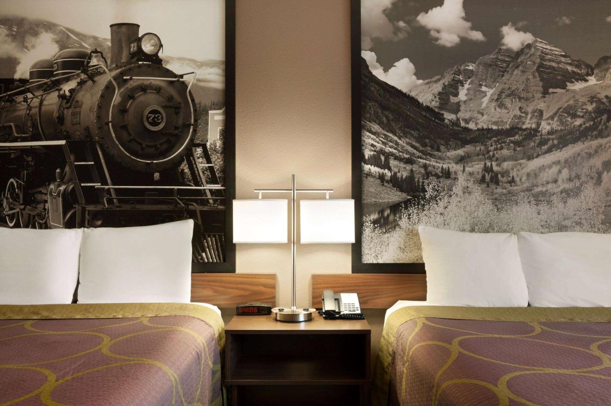 Super 8 By Wyndham Motel Durango