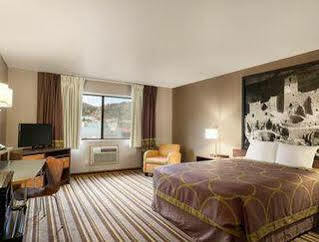Super 8 By Wyndham Motel 2*